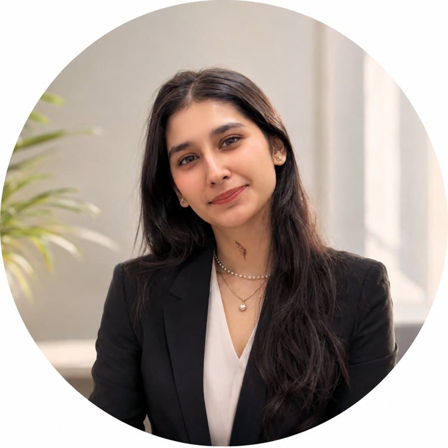 Prachi — Copywriter & Content Creator